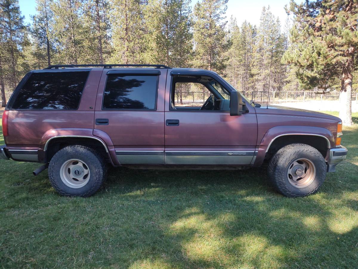 Chevrolet-tahoe-1996-3