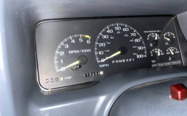 Chevrolet-tahoe-1996-red-5