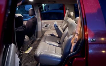 Chevrolet-tahoe-1996-red-8