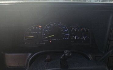 Chevrolet-tahoe-1996-white-9