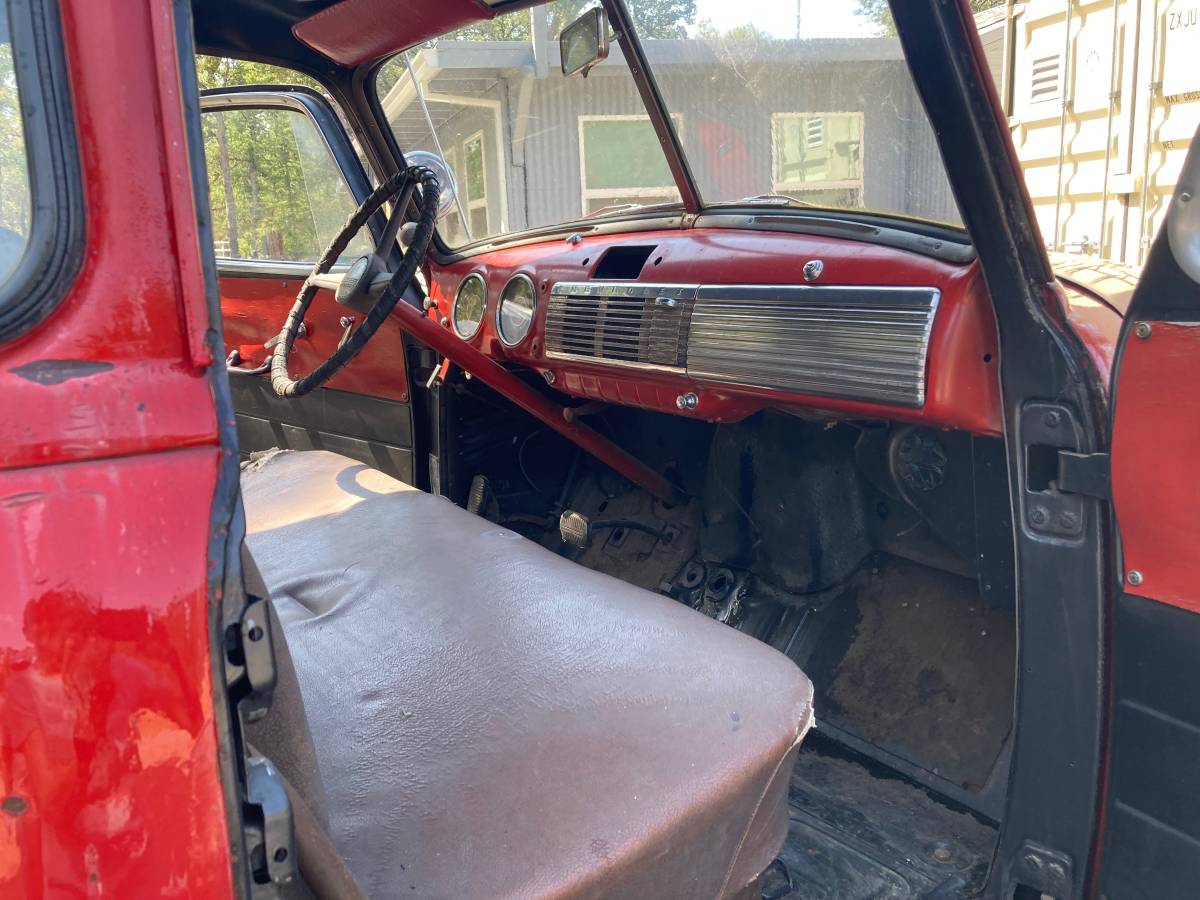 Chevrolet-thriftmaster-1948-red-12