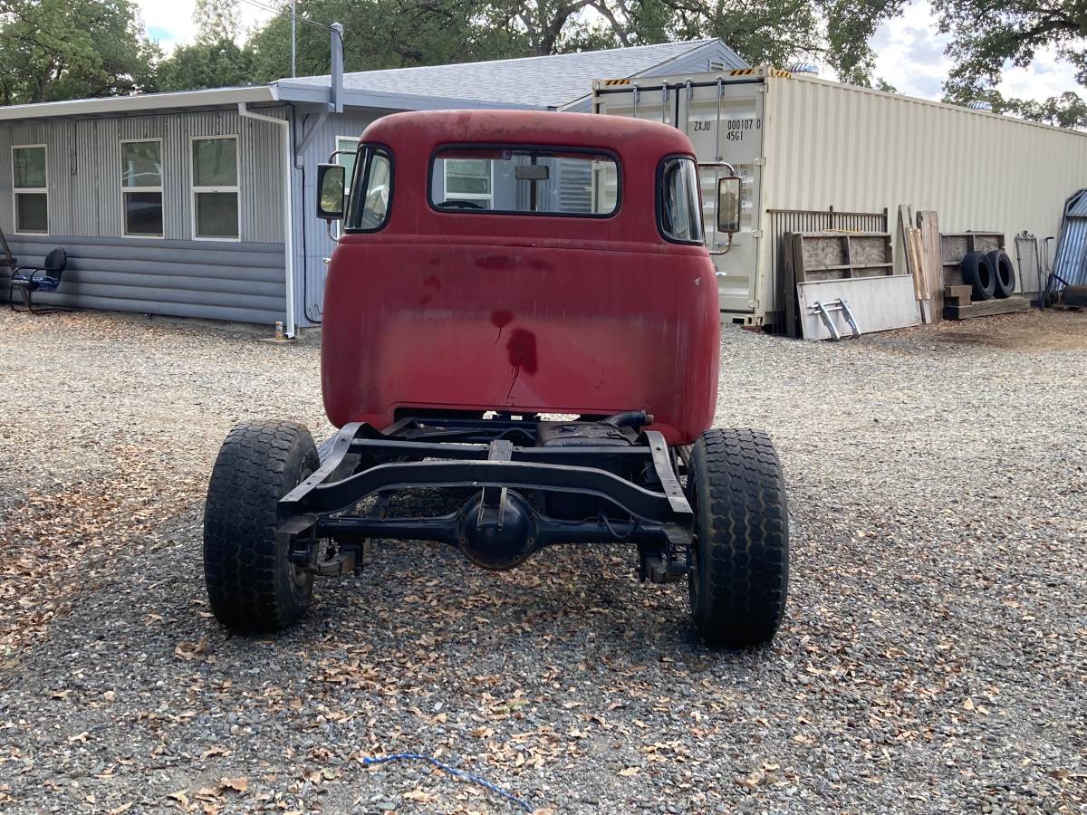Chevrolet-thriftmaster-1948-red-3
