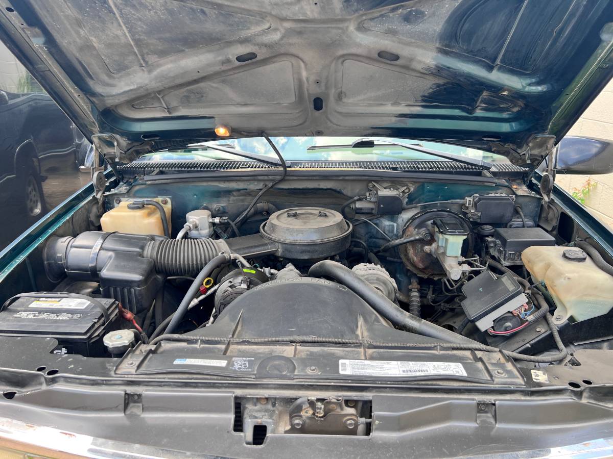 Chevrolet-truck-1500-1995-green-1
