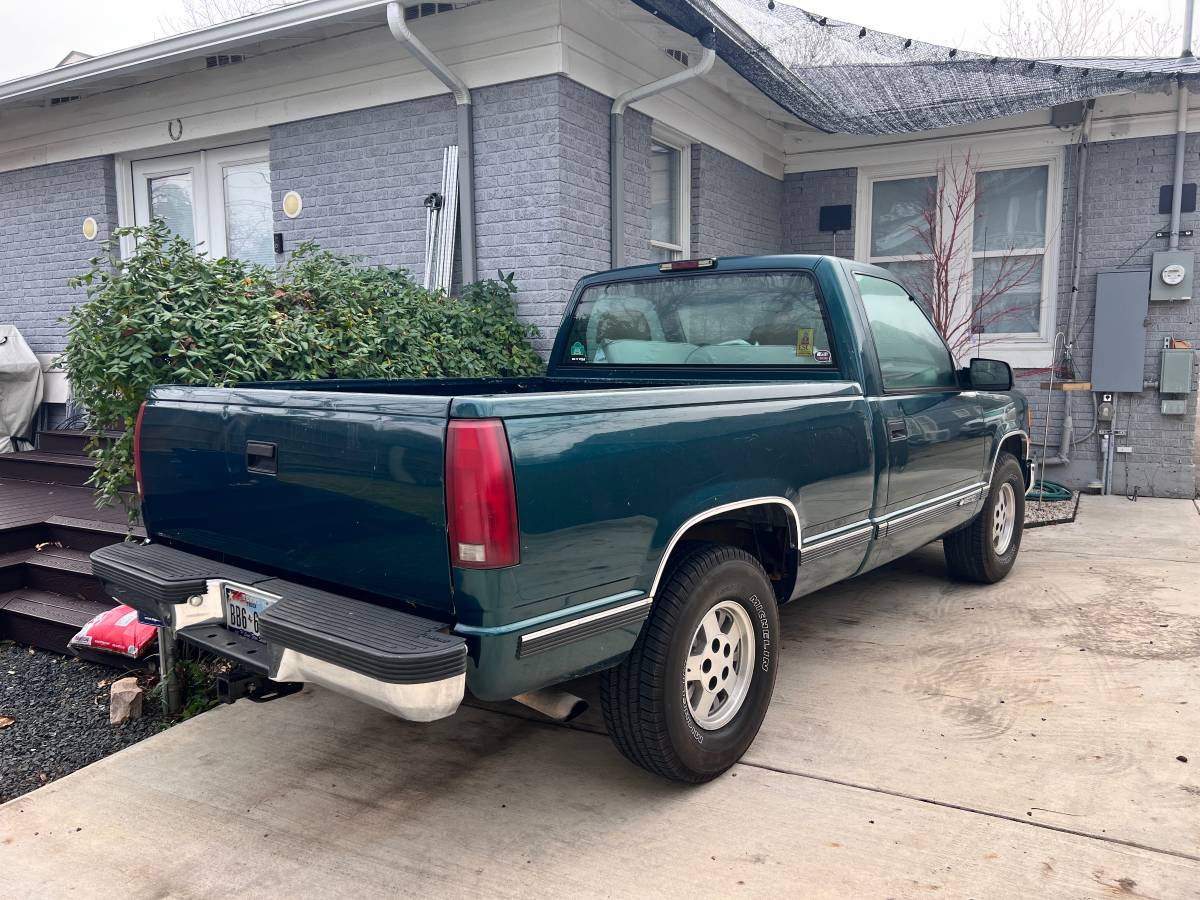 Chevrolet-truck-1500-1995-green-16