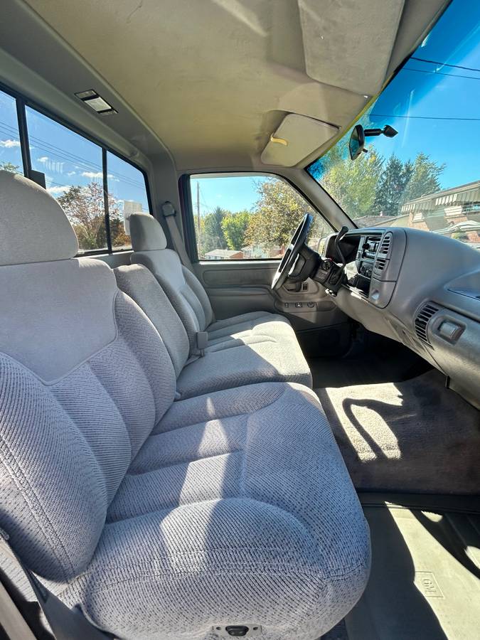 Chevrolet-truck-1996-1
