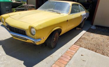 Chevrolet-vega-1971-yellow