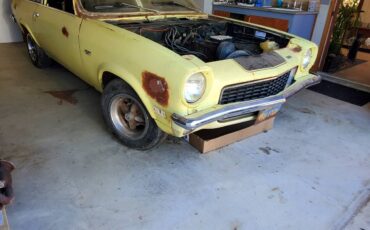 Chevrolet-vega-1971-yellow-4