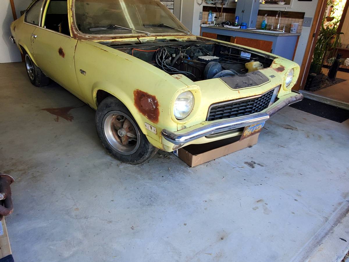 Chevrolet-vega-1971-yellow-4