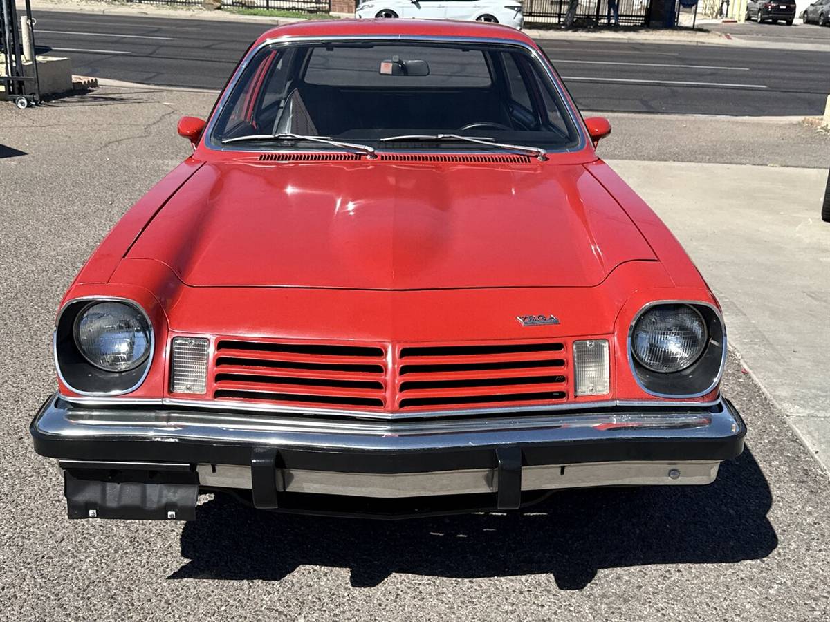 Chevrolet-vega-gt-1975-red-1