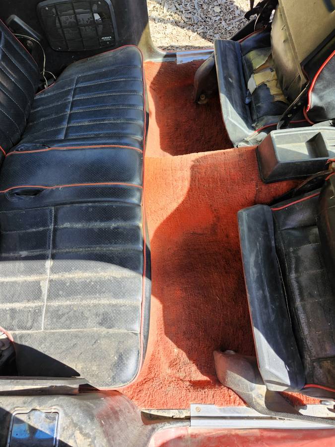 Chevrolet-vega-gt.-1974-orange-12