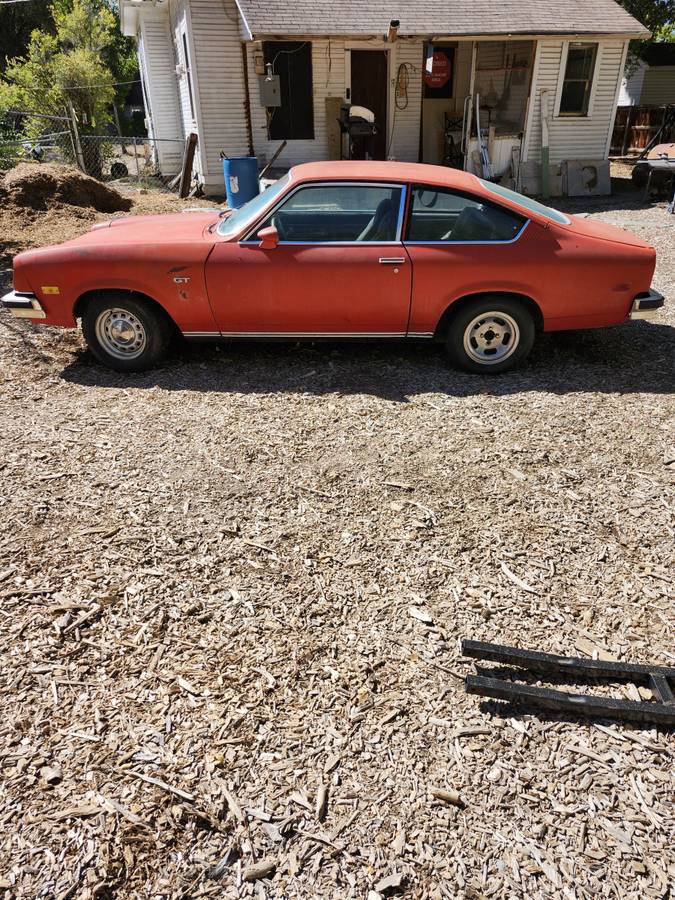 Chevrolet-vega-gt.-1974-orange-21
