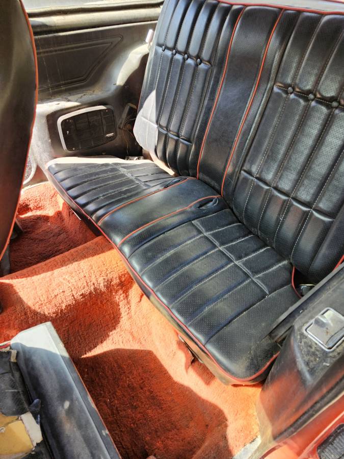 Chevrolet-vega-gt.-1974-orange-9