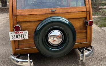 Chevrolet-woody-1948-green-5