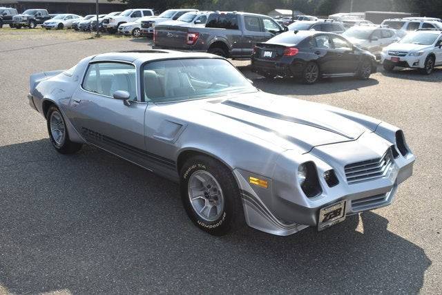 Chevrolet-z28-base-1980-silver-1