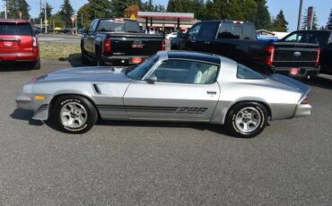 Chevrolet-z28-base-1980-silver-11