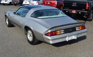 Chevrolet-z28-base-1980-silver-12