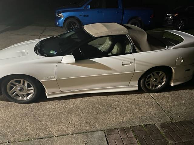 Chevrolet-z28-camaro-convertible-1996-white-7