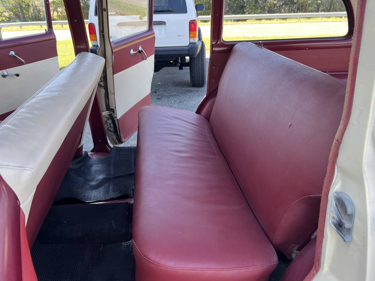 Chevy-150-station-wagon-1954-10