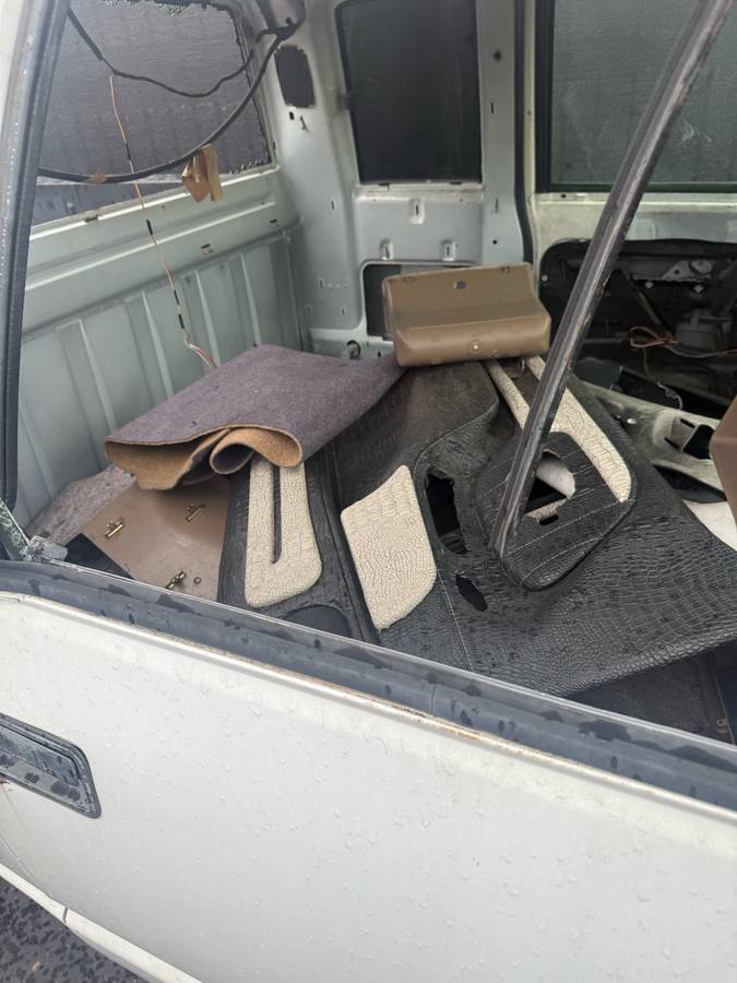 Chevy-1500-1995-white-6