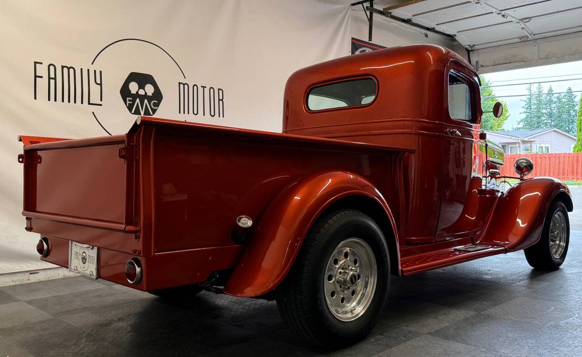 Chevy-1936-orange-11