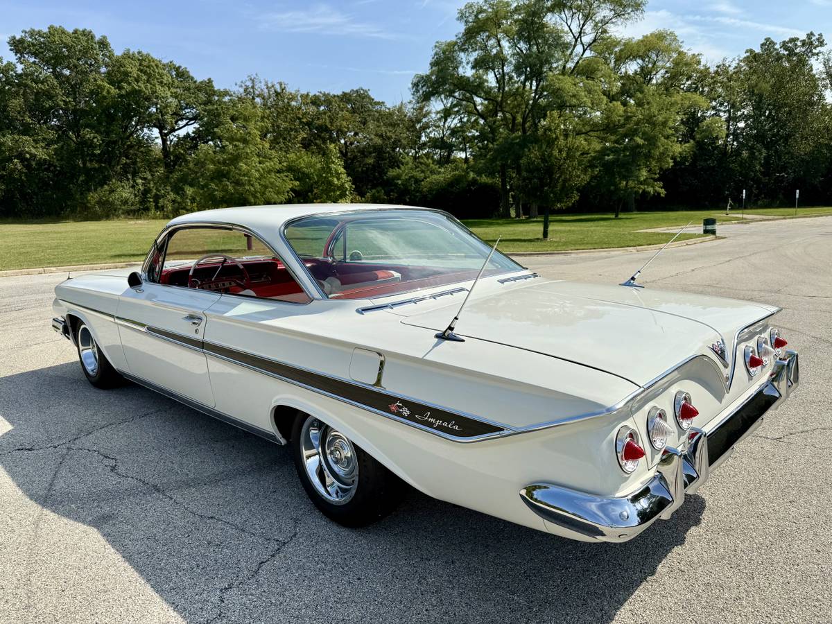 Chevy-1961-13