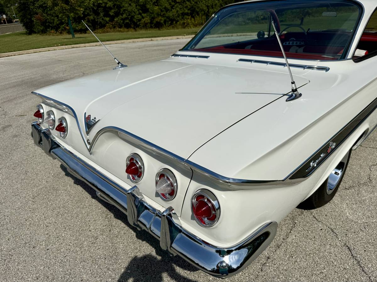 Chevy-1961-18