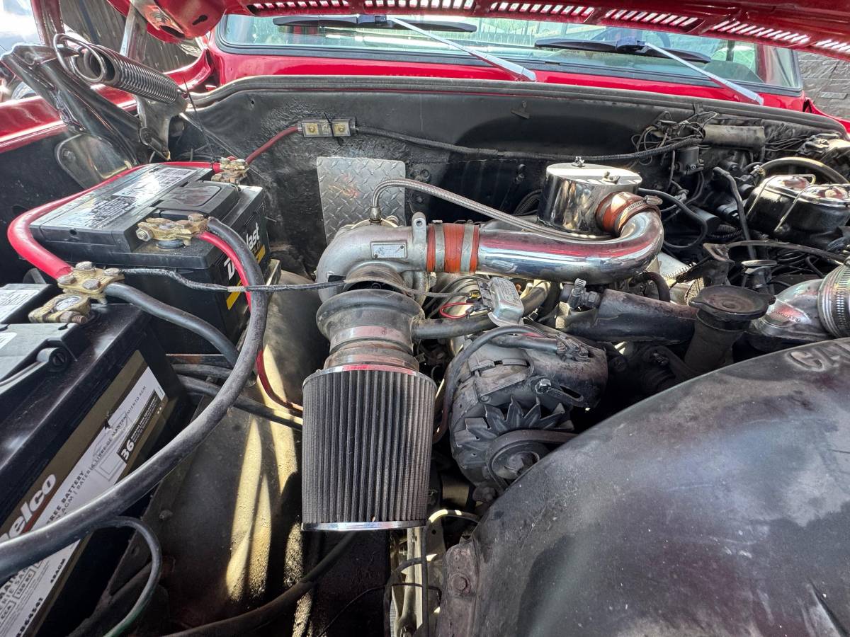 Chevy-1977-red-12