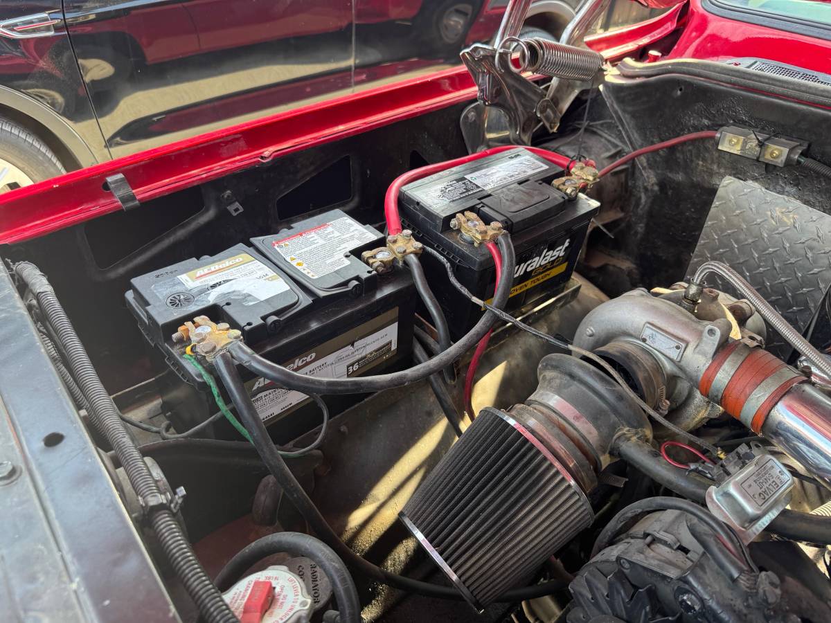 Chevy-1977-red-4