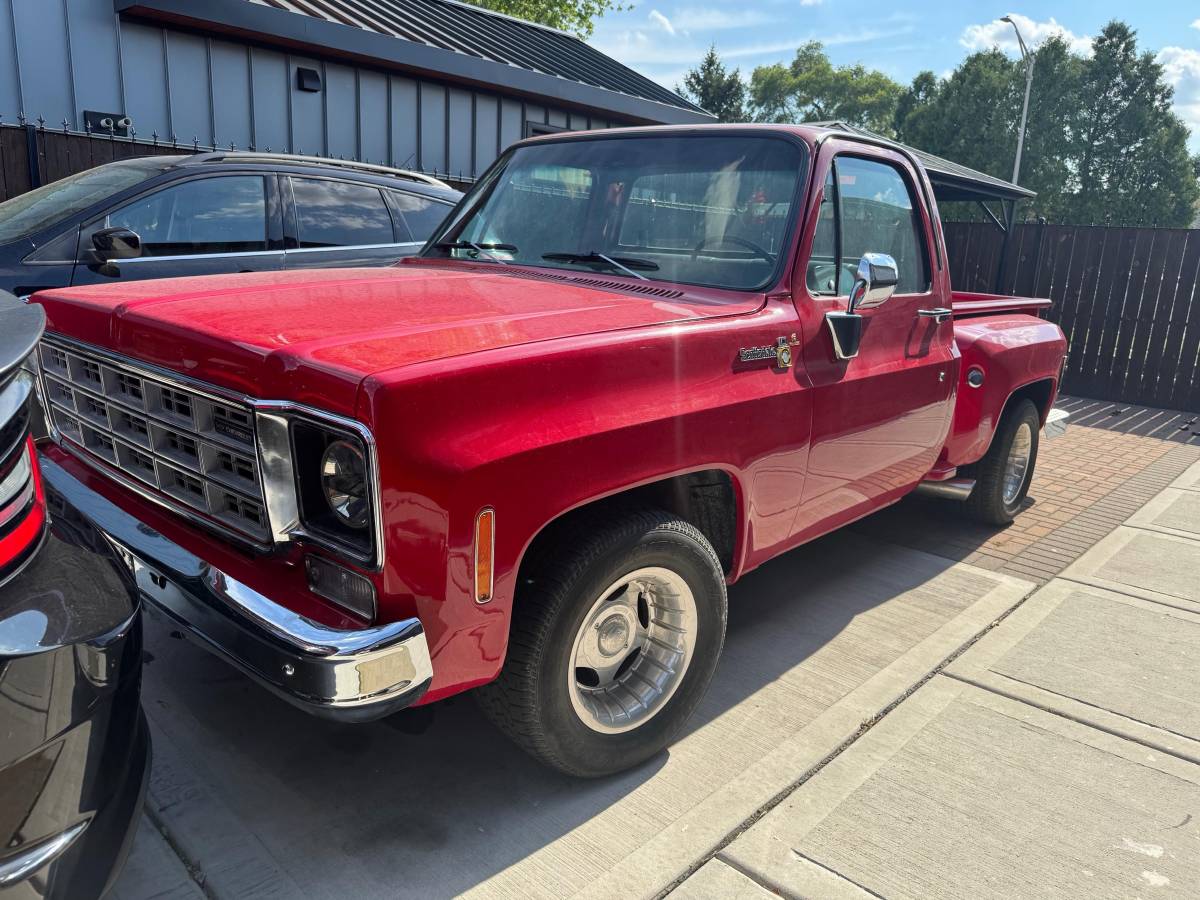 Chevy-1977-red-5