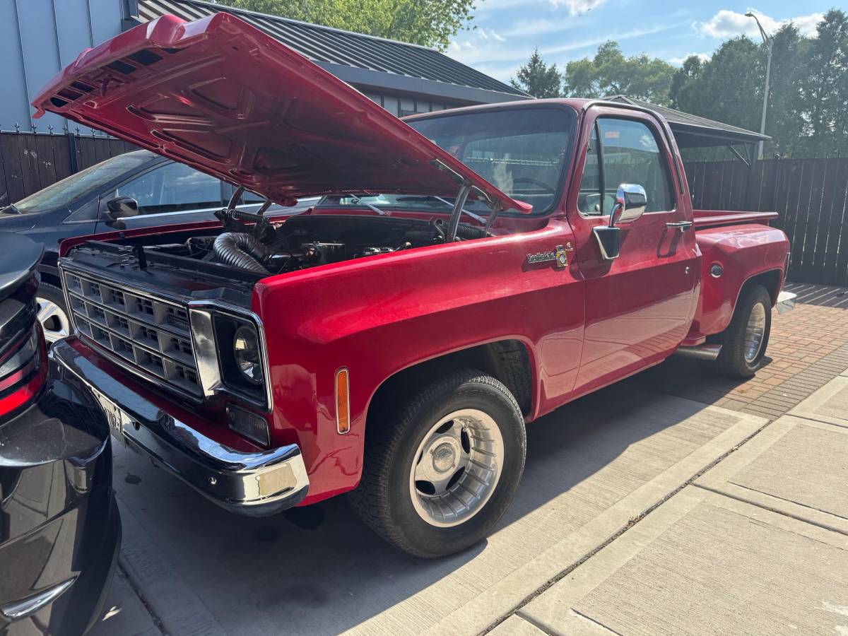 Chevy-1977-red-6
