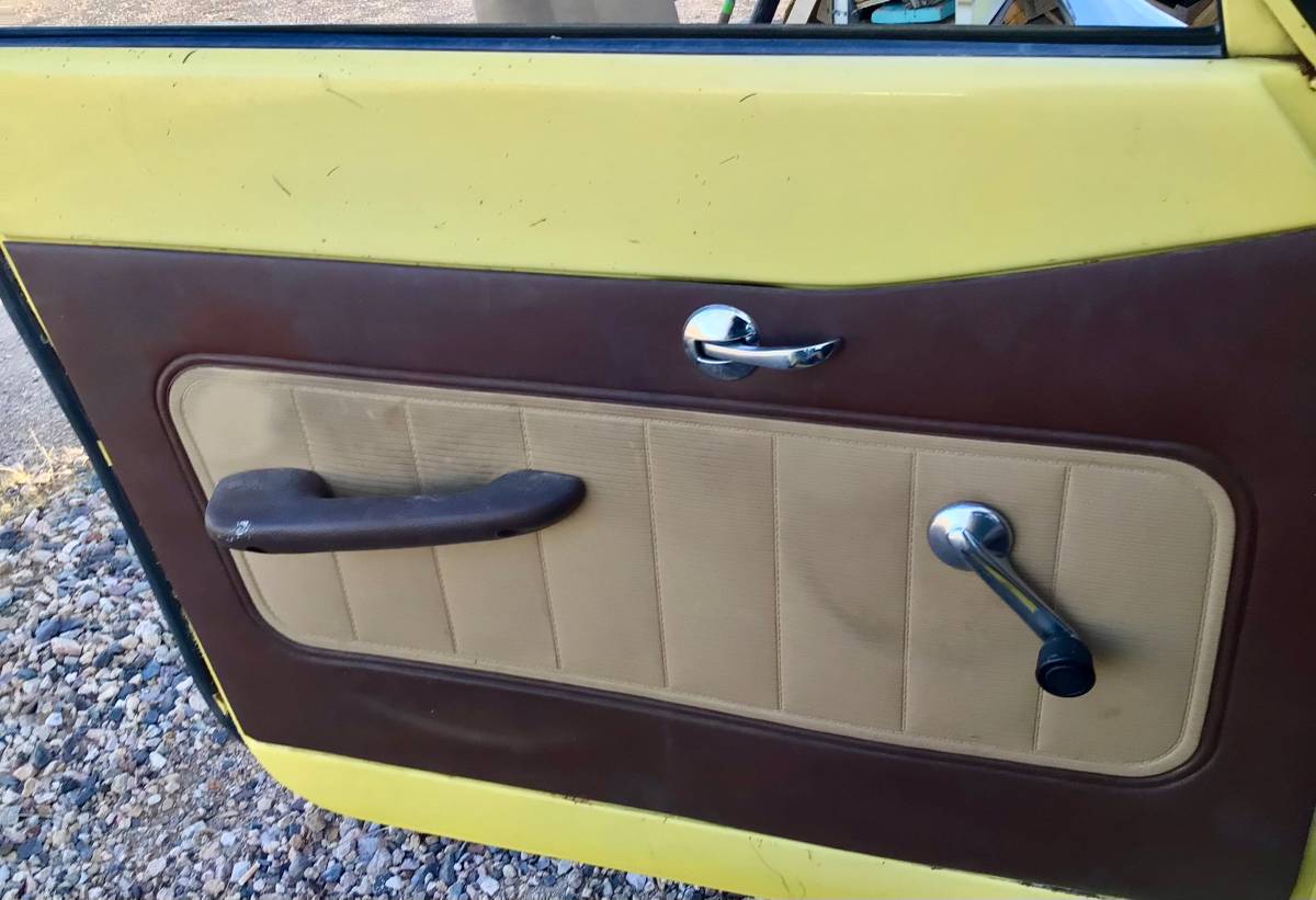 Chevy-1978-yellow-12