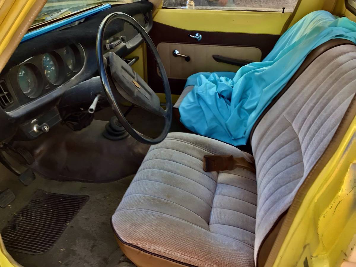 Chevy-1978-yellow-13