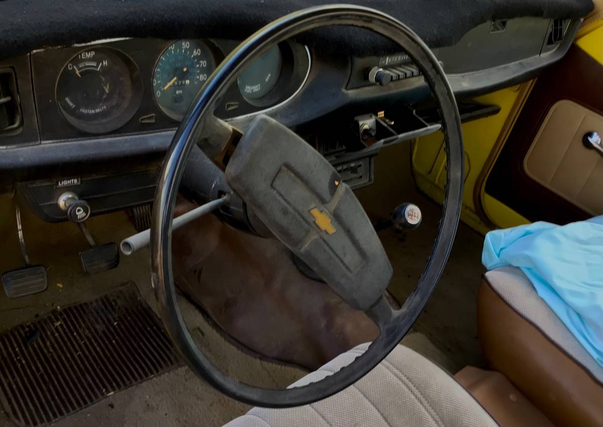 Chevy-1978-yellow-16