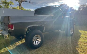 Chevy-1984-grey-2