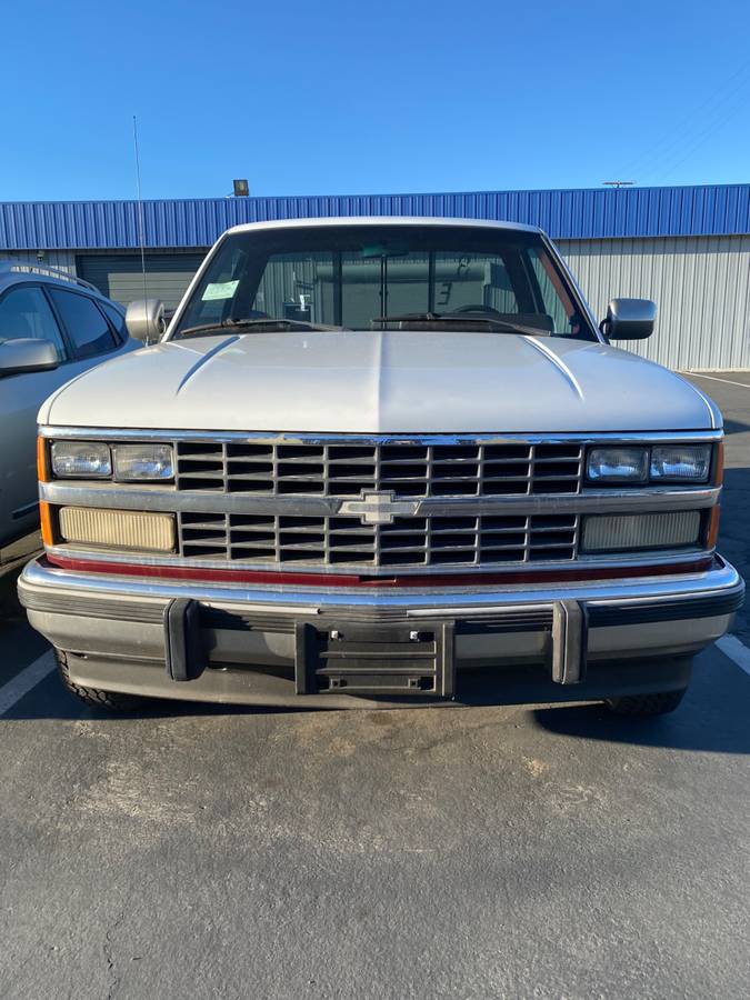 Chevy-1988-white-1