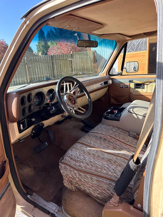 Chevy-1988-yellow-8