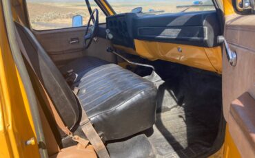 Chevy-1989-yellow-1