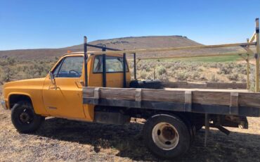 Chevy-1989-yellow