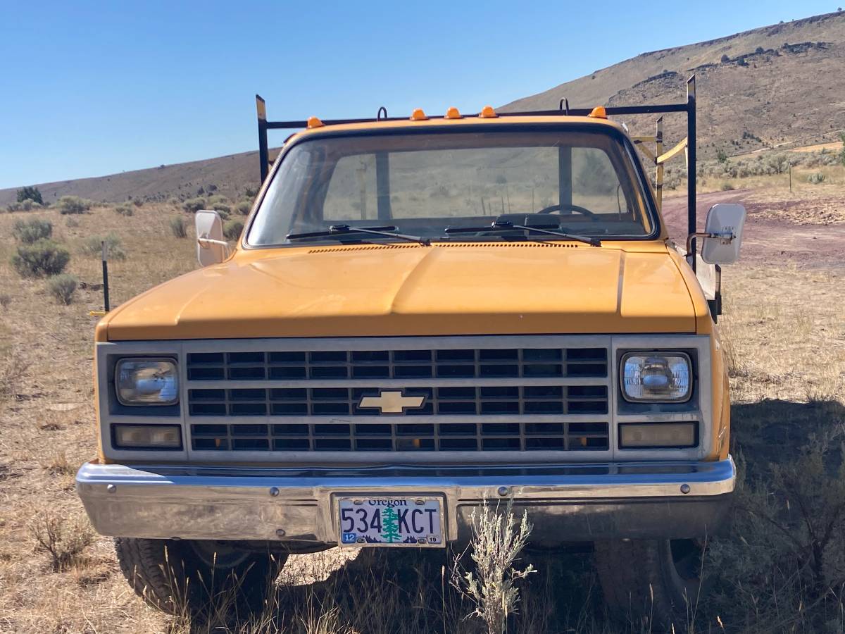 Chevy-1989-yellow-4