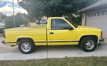 Chevy-1991-yellow-2