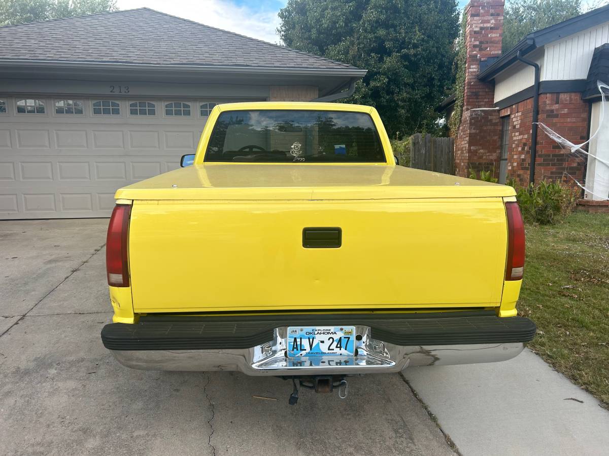 Chevy-1991-yellow-3