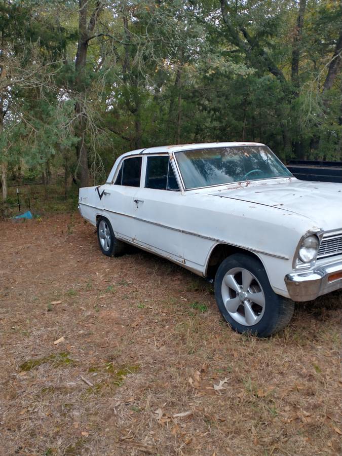 Chevy-2-1966-white-2
