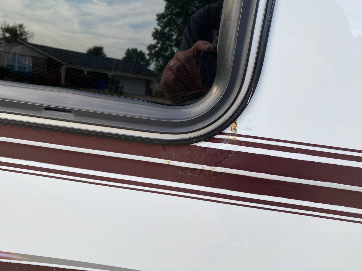 Chevy-2500-1995-white-16