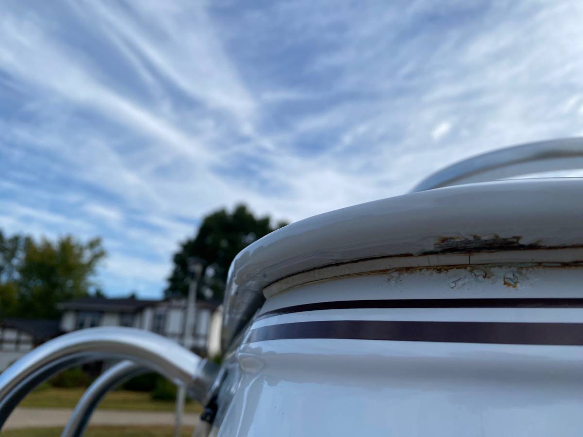 Chevy-2500-1995-white-2