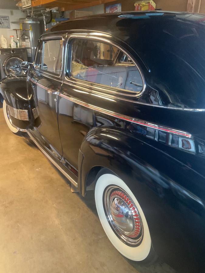 Chevy-2dr-sedan-special-deluxe-1941-black-4