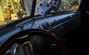 Chevy-3100-pickup-1952-black-12