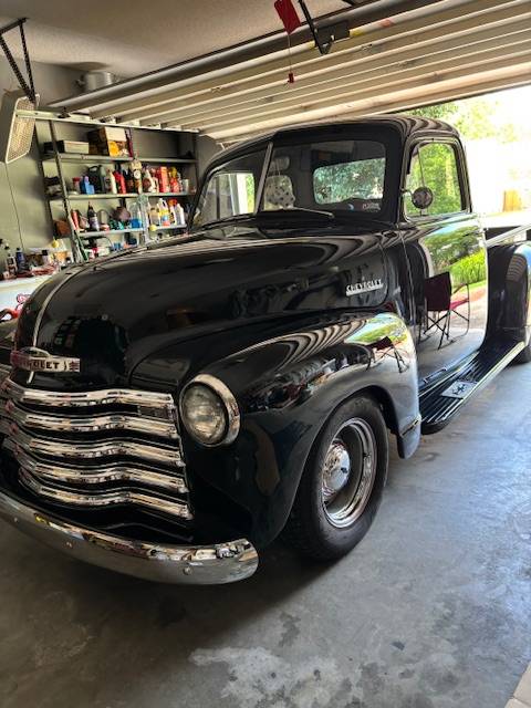 Chevy-3100-pickup-1952-black-27