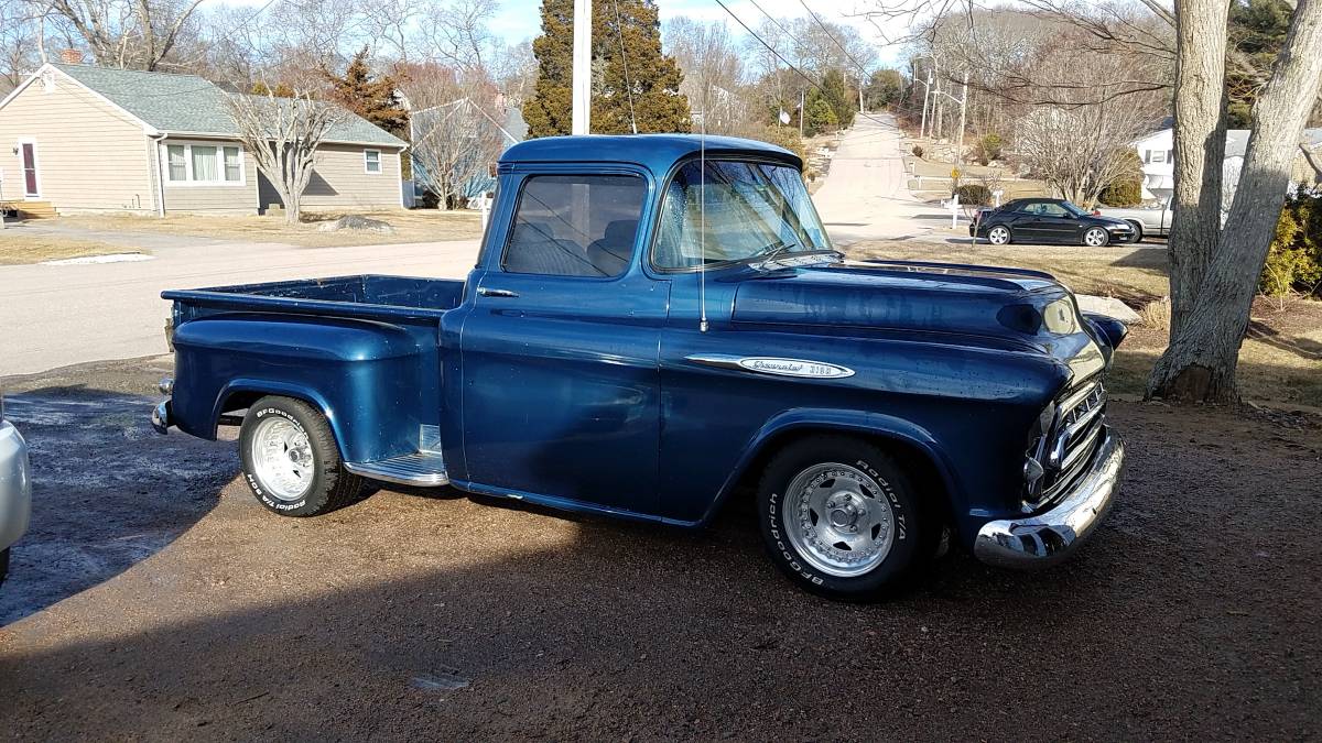 Chevy-3100-pickup-1957-blue-1
