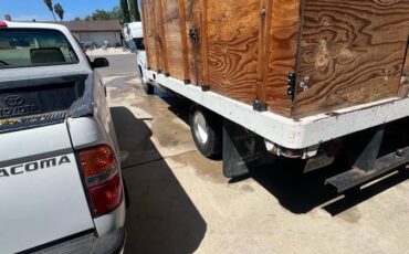 Chevy-3500-1989-white-3