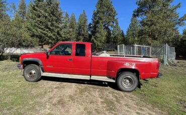 Chevy-3500-truck-1995-red